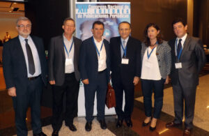 El director general de AEEPP, Carlos Astiz; el presidente de Ediciones Peldaño, Ignacio Rojas; el presidente de AEEPP, Arsenio Escolar; el presidente de AMI, Javier Moll; la directora general del Gabinete de Presidencia de Prensa Ibérica Media, Irene Lanzaco; y el presidente del Grupo Nexo, Eugenio Quesada, en la inauguración del Congreso de editores de la AEEPP 2017.