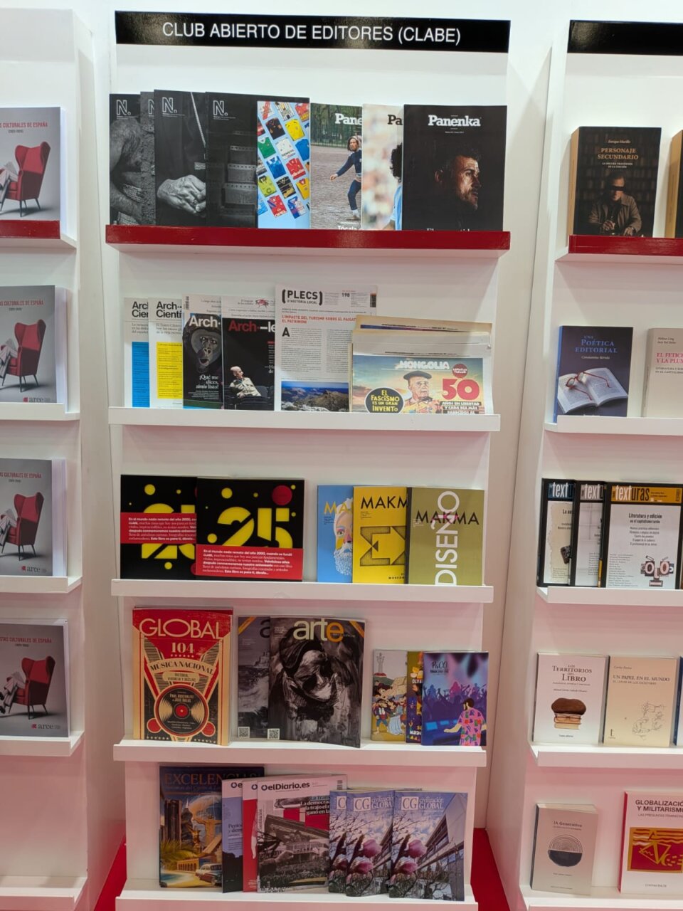 Stand de CLABE en la Feria Internacional del Libro de Guadalajara 2025